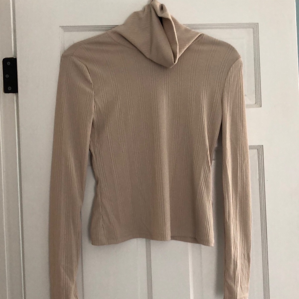 SHEIN turtleneck long sleeve crop top | size M | tan